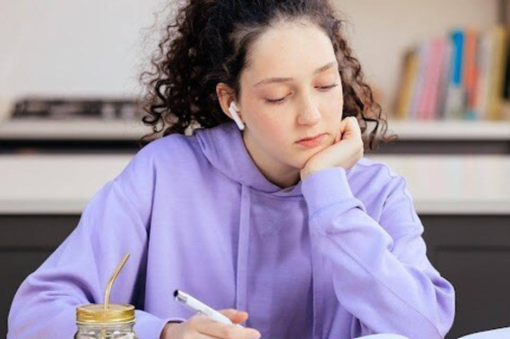 girl doing homework